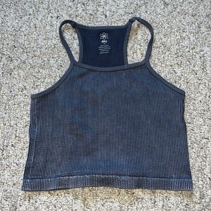 Aura ribbed yoga crop top size small